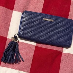 Stella & Dot Navy Leather Walket